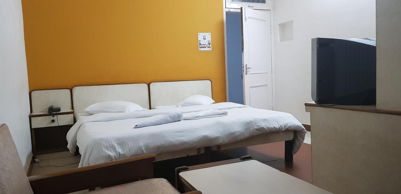 Hotel Midtown Haridwar Ngoại thất bức ảnh